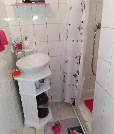 Studio Très Agréable Totalement Indépendant Dans Maison Avec Cour Sans Vis à Vis Casa vacanze